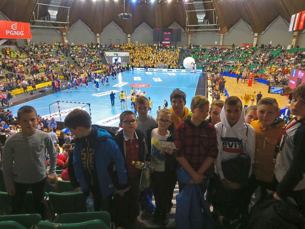 Na trybunach Areny...