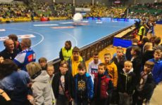 Więcej o: Na trybunach Areny…